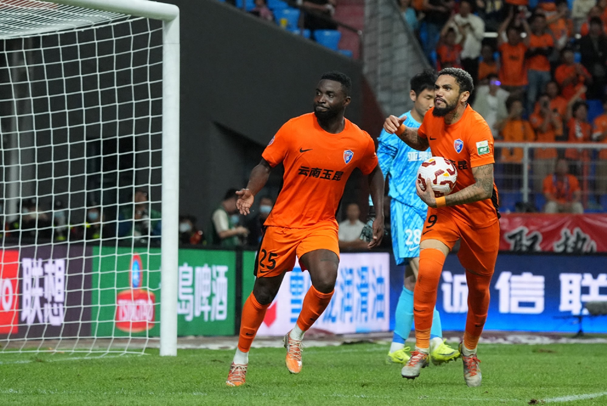 甘薇分享深,夜加班照,自曝成办公,金宝博188bet体育官网,金宝博188bet体育平台,金宝博188bet体育链接,金宝博188bet体育官方